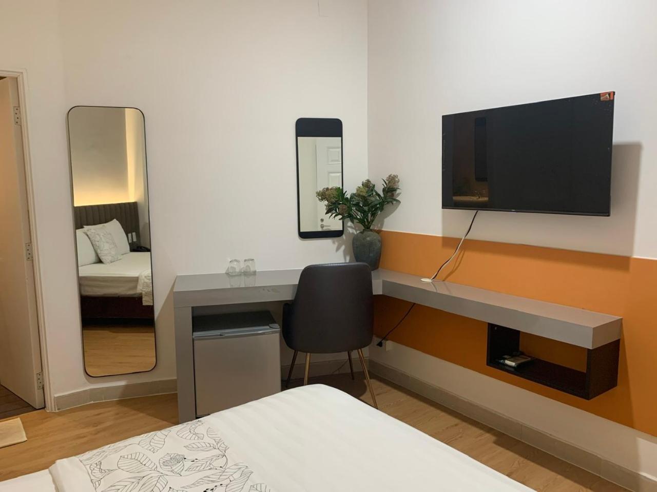 RedDoorz Trang An Hotel Ho Chi Minh Zewnętrze zdjęcie