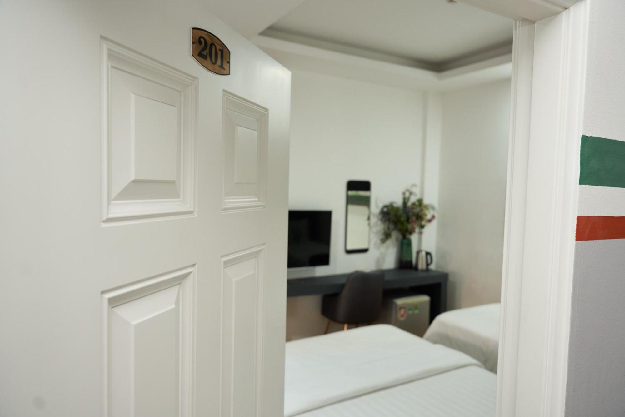 RedDoorz Trang An Hotel Ho Chi Minh Zewnętrze zdjęcie